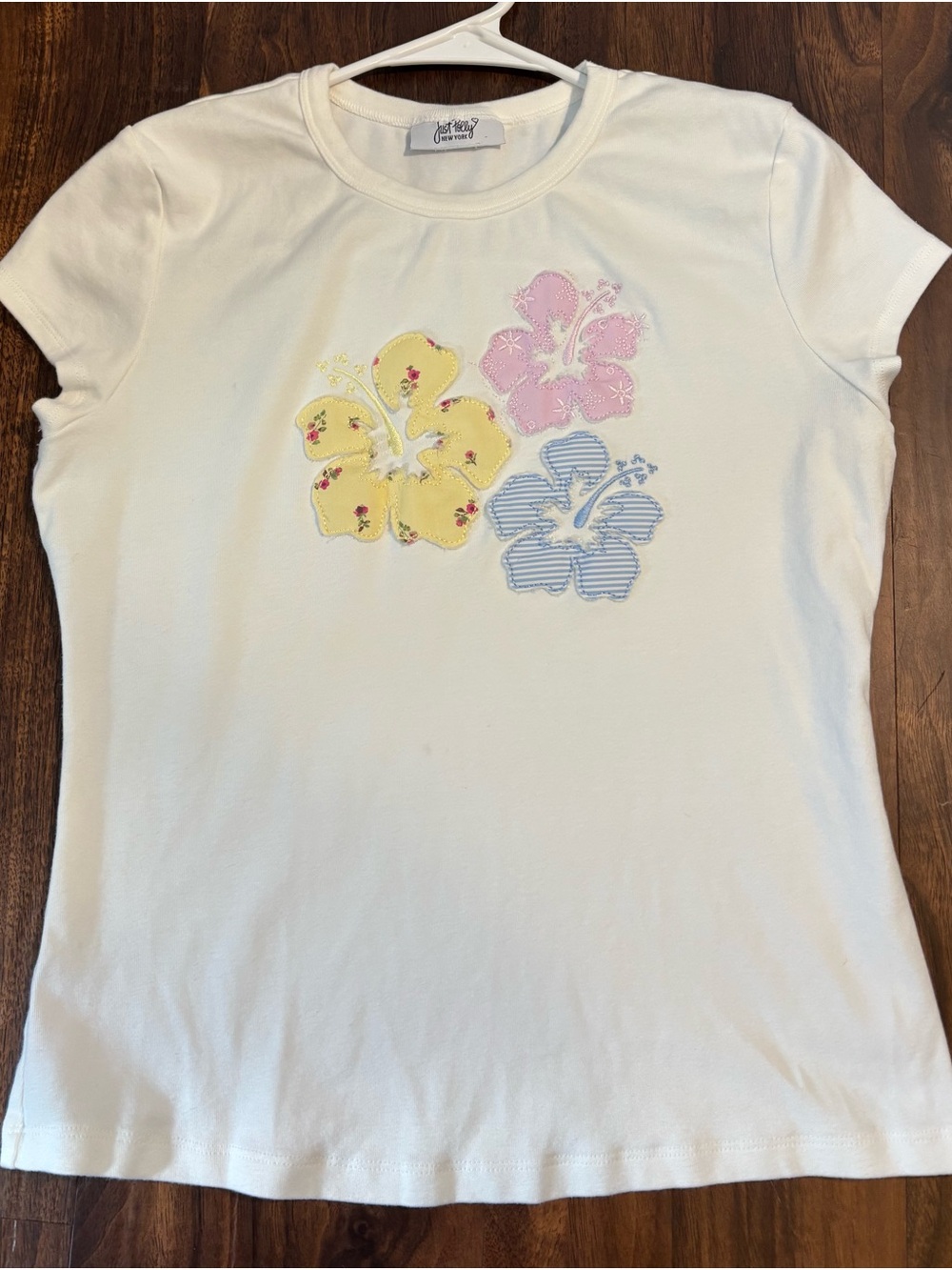 Just Polly White Tee with Flower Embroidery